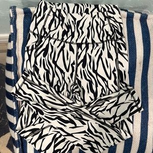 Zyia Active size 4 leggings